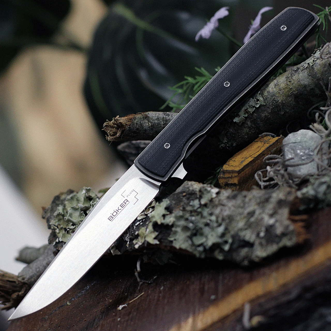 Boker Plus Urban Trapper 01BO732, 3 7/16 in. VG-10 Blade, G-10 Handle 1 Boker Plus Urban Trapper 01BO732, 3 7/16 in. VG-10 Blade, G-10 Handle