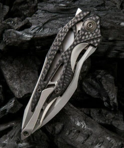 We Knife Co. We Knife Arrakis Framelock Folder 906CFC, 3.45” Bohler M390 Stainless Wharncliffe Plain Blade, Titanium Inlay Carbon Fiber Handle -Knifeworks Sales Store 1552901483972364 65564.1582143998