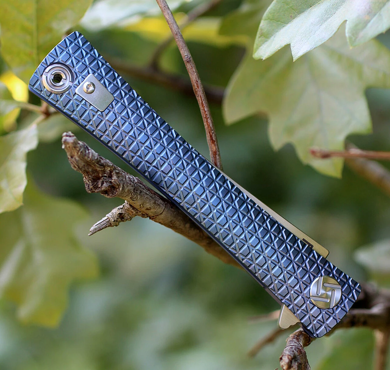Artisan Cutlery Artisan ATZ1805GBUM S Waistline, 4" M390 Plain Blade, Blue Titanium Handle 4 Artisan Cutlery Artisan ATZ1805GBUM S Waistline, 4" M390 Plain Blade, Blue Titanium Handle - Image 4