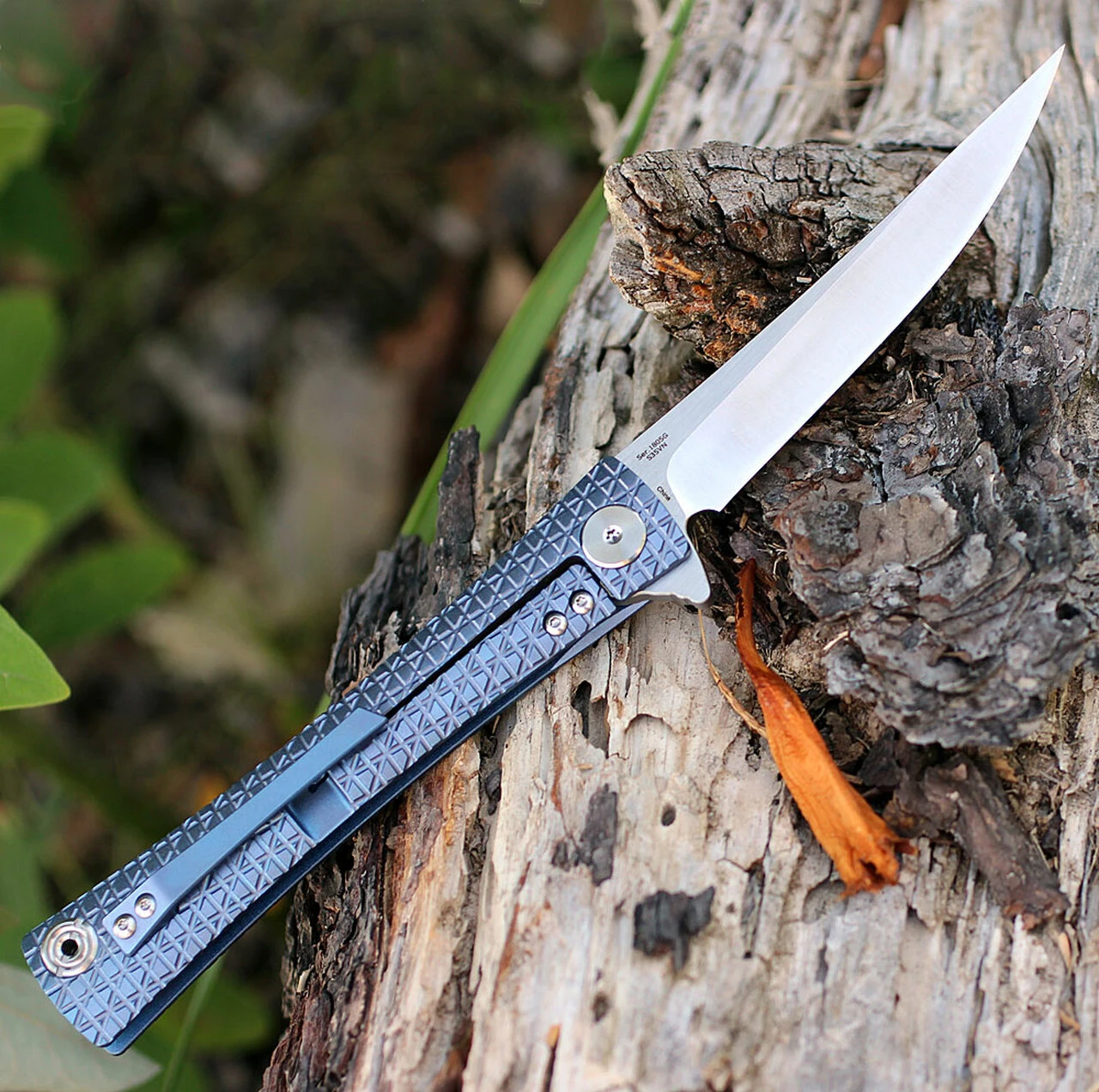 Artisan Cutlery Artisan ATZ1805GBUS S Waistline, 4" S35VN Plain Blade, Blue Titanium Handle 2 Artisan Cutlery Artisan ATZ1805GBUS S Waistline, 4" S35VN Plain Blade, Blue Titanium Handle - Image 2