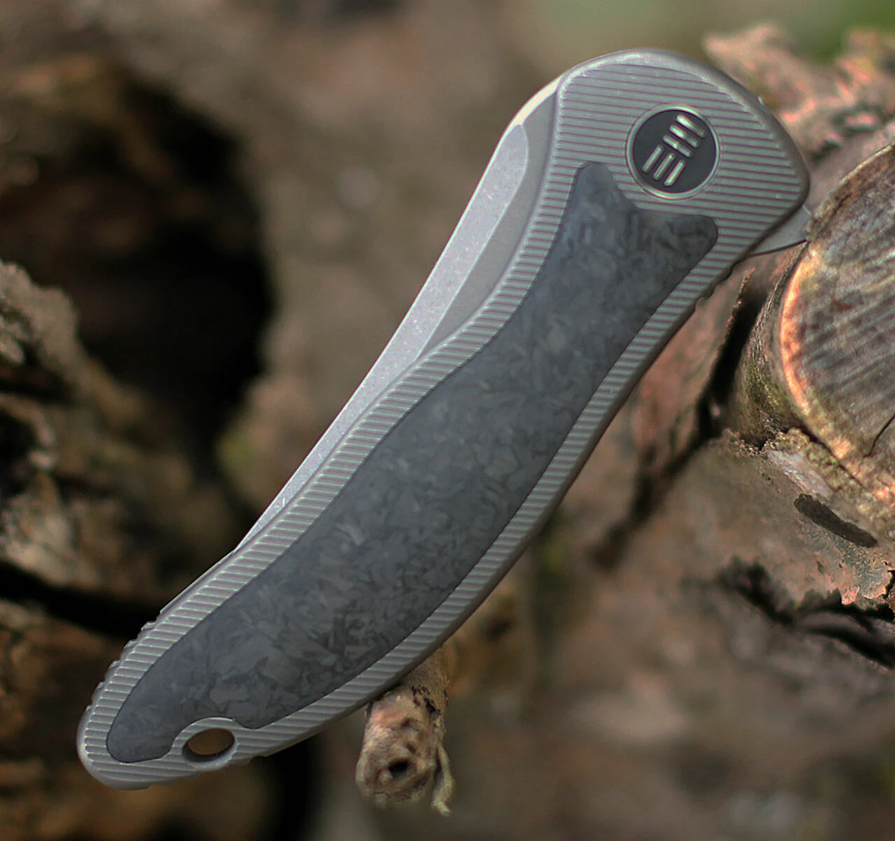 We Knife Co. We Knife Mini Synergy 2011CF-A, 2.93" CPM 20CV Stonewashed Blade, Black/Gray 6AL4V Titanium w/ Shredded Carbon Fiber Inlay Handle 3 We Knife Co. We Knife Mini Synergy 2011CF-A, 2.93" CPM 20CV Stonewashed Blade, Black/Gray 6AL4V Titanium w/ Shredded Carbon Fiber Inlay Handle - Image 3