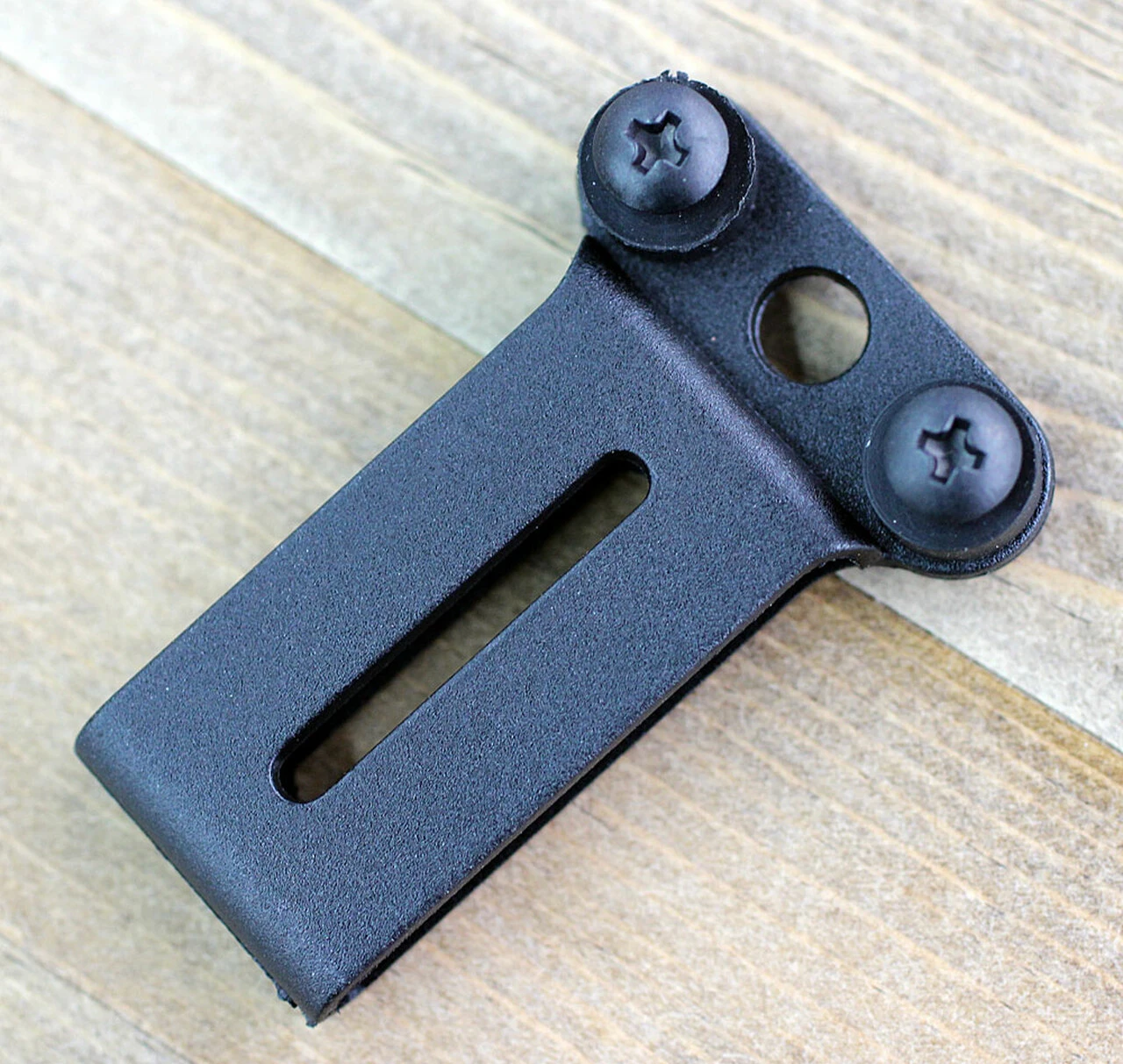 CRKT Minimalist Bowie Gears CR2387G, 2.125" 8Cr13MoV 3D Print Satin Blade, Glow in the Dark Handle/Sheath 5 CRKT Minimalist Bowie Gears CR2387G, 2.125" 8Cr13MoV 3D Print Satin Blade, Glow in the Dark Handle/Sheath - Image 5