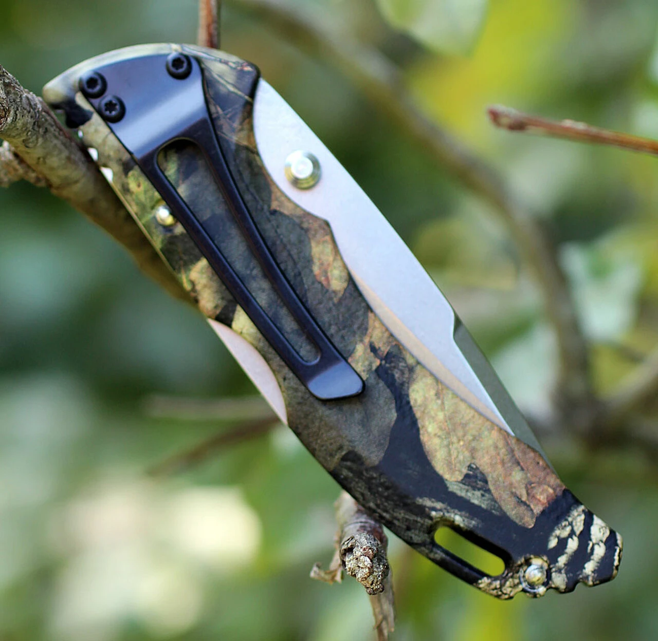 Buck Knives Buck 285CMS24 Bantam BLW, 3.2" 420HC Plain Blade, Mossy Oak Country Camo 3 Buck Knives Buck 285CMS24 Bantam BLW, 3.2" 420HC Plain Blade, Mossy Oak Country Camo - Image 3