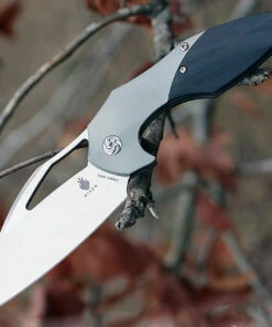 Kizer Cutlery Kizer 4502A1 Megatherium, 3.65" CPM-S35VN Plain Blade, Titanium/Carbon Fiber Handle
