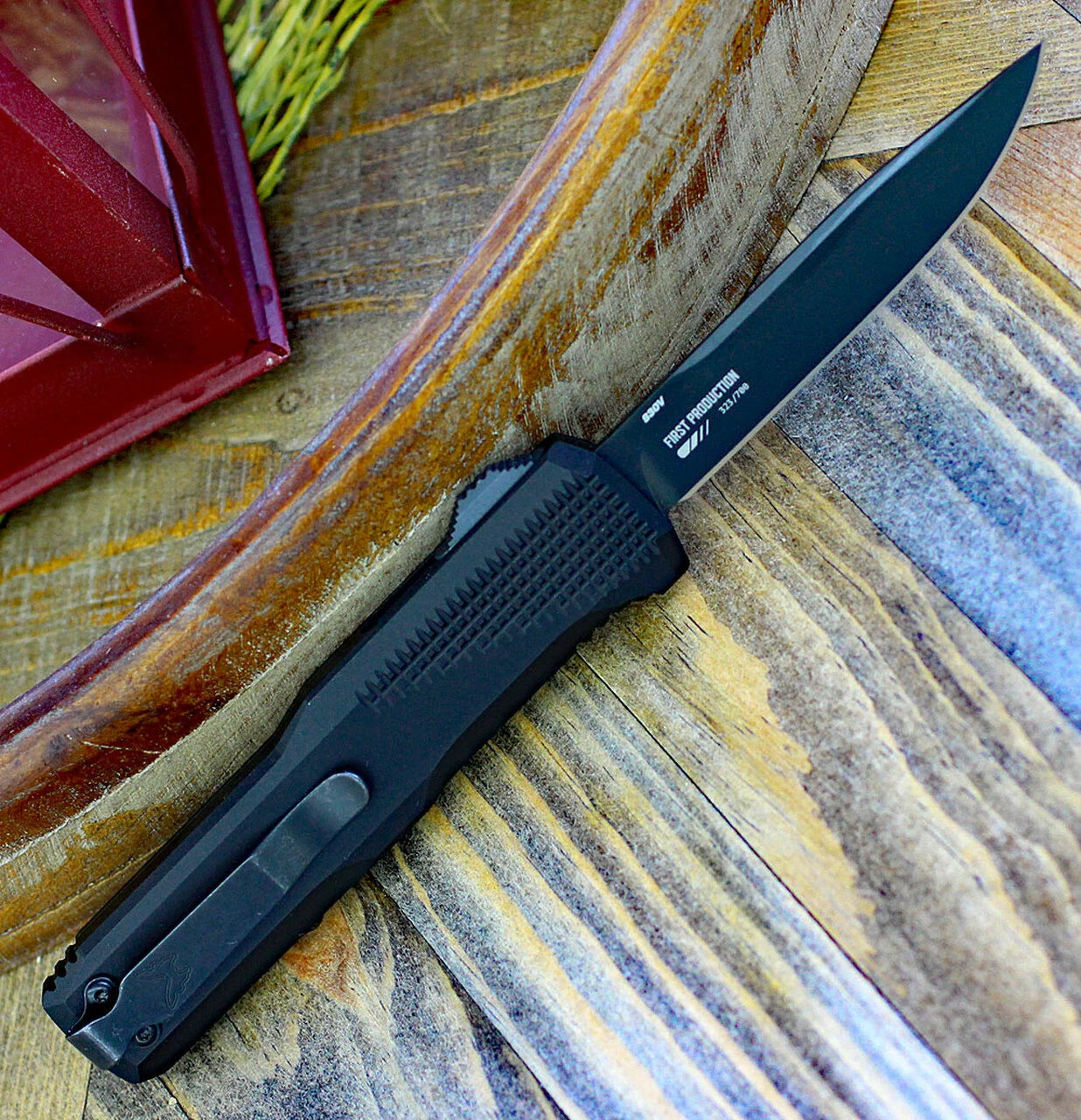 Benchmade Knives Benchmade Phaeton 4600DLC, 3.45" CPM S30V Black Plain Blade, Black Aluminum Handle 2 Benchmade Knives Benchmade Phaeton 4600DLC, 3.45" CPM S30V Black Plain Blade, Black Aluminum Handle - Image 2