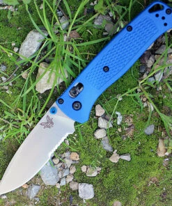 Benchmade Knives Benchmade Bugout 535S, 3.24" CPM-S30V Serrated Blade, Blue Grivory Handle