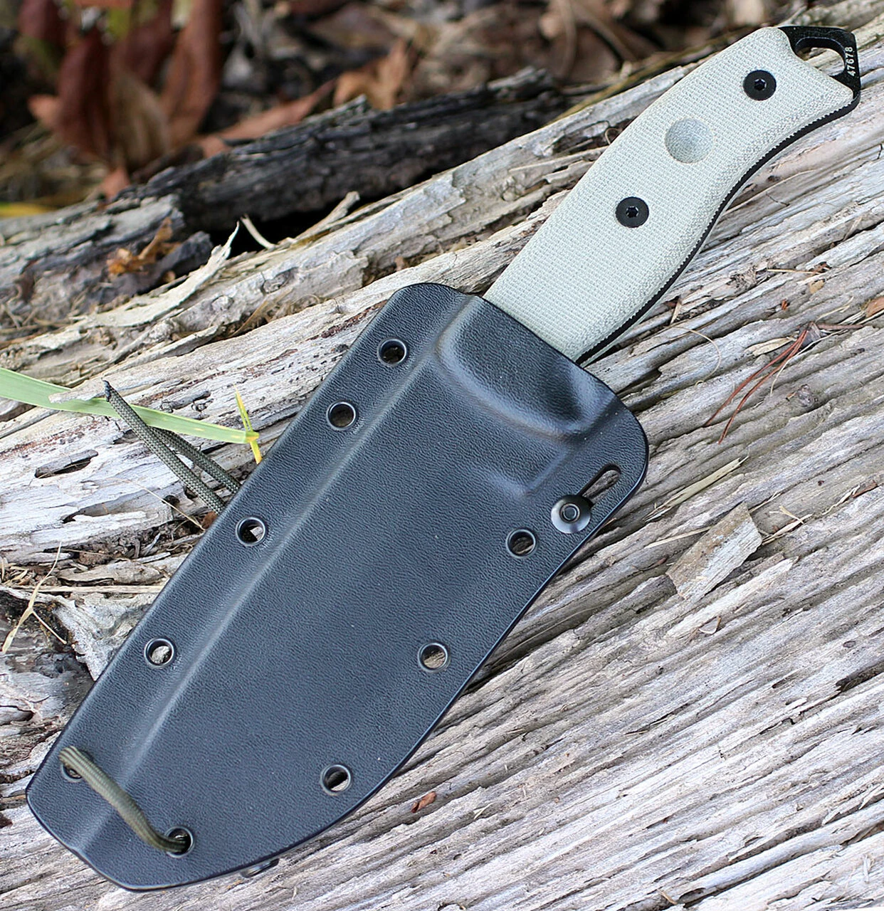 ESEE Knives ESEE Model 5, Green Canvas Micarta, Black Blade, Kydex Sheath, Plain Edge 3 ESEE Knives ESEE Model 5, Green Canvas Micarta, Black Blade, Kydex Sheath, Plain Edge - Image 3