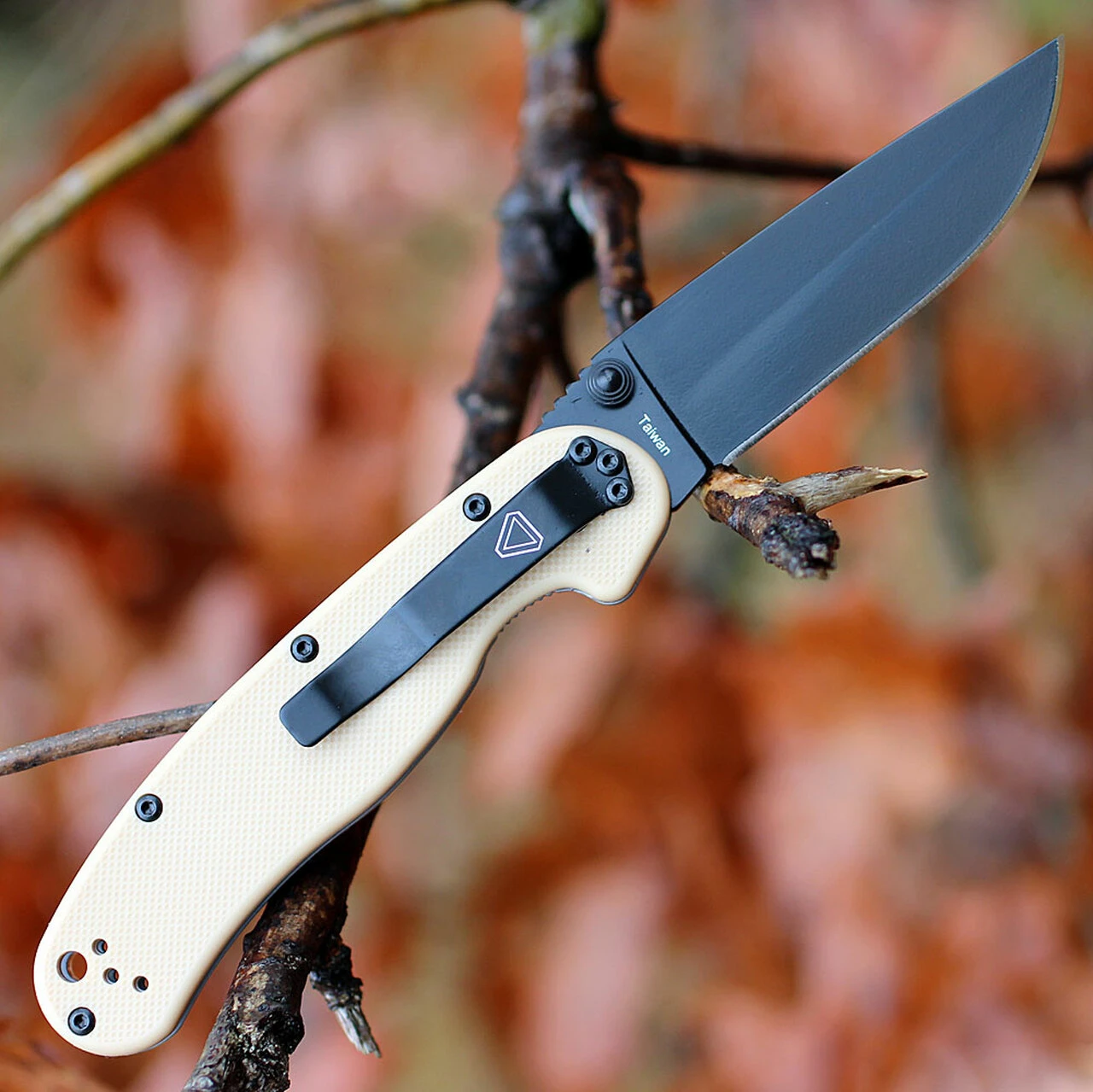 Ontario 8830DT Rat II Folder, 3" D2 Plain Black Blade, Desert Tan Nylon Handle 2 Ontario 8830DT Rat II Folder, 3" D2 Plain Black Blade, Desert Tan Nylon Handle - Image 2