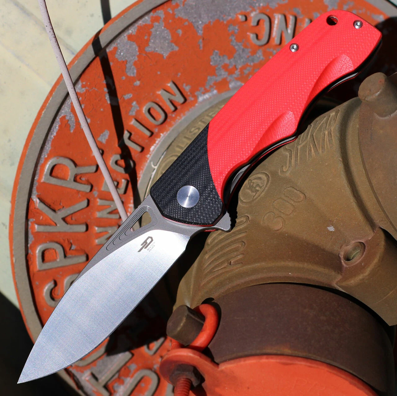 Bestech Airstream - Red / Blk G10 (3.9" D2 Two Tone Drop Point) BG47C 1 Bestech Airstream - Red / Blk G10 (3.9" D2 Two Tone Drop Point) BG47C