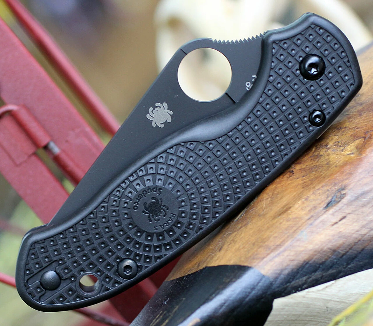 Spyderco Knives Spyderco Para 3 Lightweight C223SBBK, 2.92" CTS BD1N Black Serrated Blade, Black FRN Handle 3 Spyderco Knives Spyderco Para 3 Lightweight C223SBBK, 2.92" CTS BD1N Black Serrated Blade, Black FRN Handle - Image 3