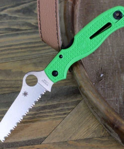 Spyderco Knives Spyderco Atlantic Salt C89FSGR, 3.68" LC200N Satin SpyderEdge Blade, Green FRN Handle