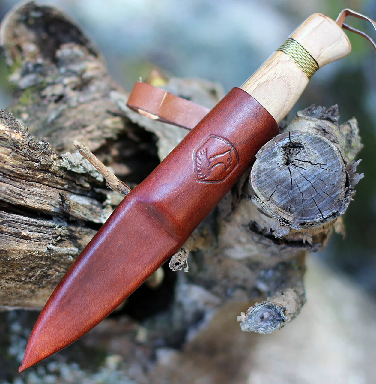 Condor Cavelore Knife CTK3935-4.3HC, 4.31" 1095 HC Spear Point Blade, Hickory Wood Handle 3 Condor Cavelore Knife CTK3935-4.3HC, 4.31" 1095 HC Spear Point Blade, Hickory Wood Handle - Image 3