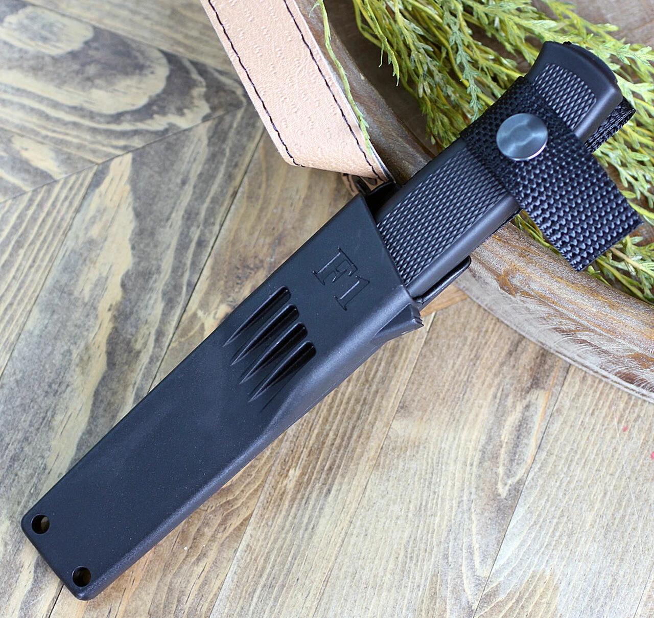 Fallkniven F1 Swedish Military, Laminated VG10 Black Teflon Coated Blade, Zytel Sheath 3 Fallkniven F1 Swedish Military, Laminated VG10 Black Teflon Coated Blade, Zytel Sheath - Image 3