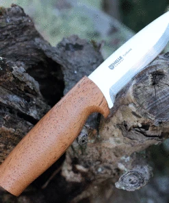 Helle Fjellbekk, Triple Laminated Stainless Steel, Walnut Handle