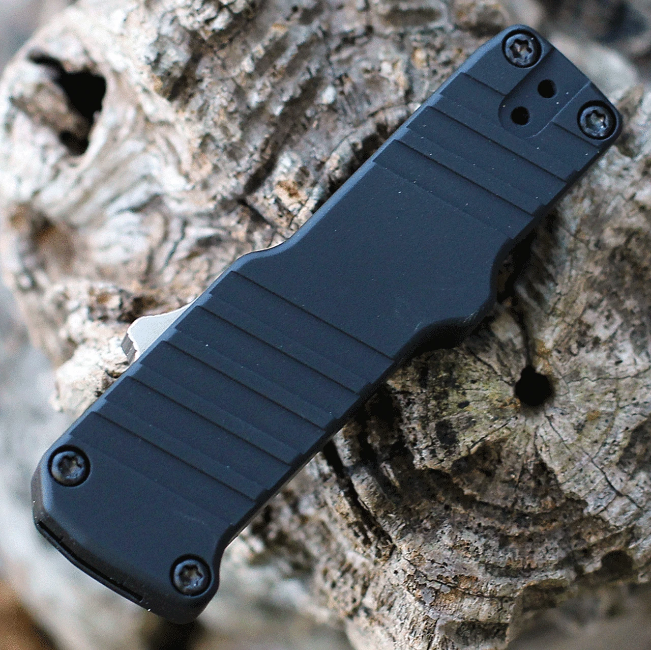 HK Knives HK Micro Incursion OTF Automatic - Blk Alum. ( 1.9" 154CM SW) 54030 3 HK Knives HK Micro Incursion OTF Automatic - Blk Alum. ( 1.9" 154CM SW) 54030 - Image 3