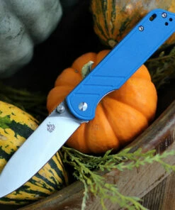 QSP Knife Parrot Linerlock QS102D, 3.25" D2 Satin Blade, Blue G10 Handle