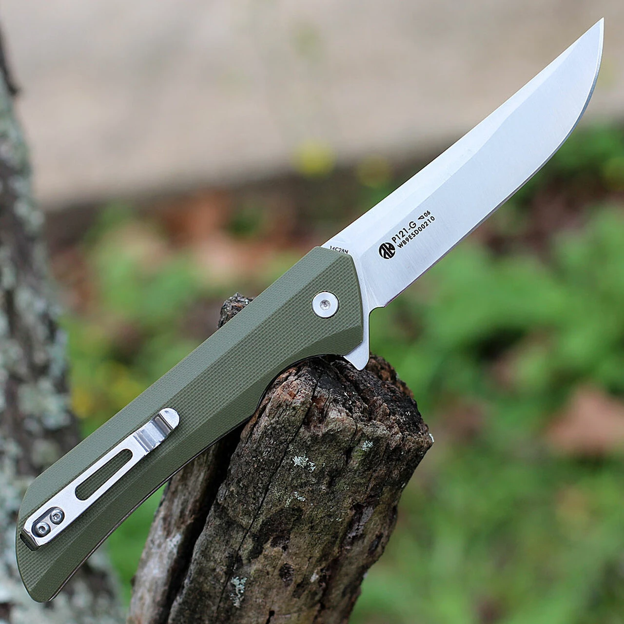 Ruike Hussar P121G, 3.62" 14C28N Plain Blade, Army Green G-10 Handle 2 Ruike Hussar P121G, 3.62" 14C28N Plain Blade, Army Green G-10 Handle - Image 2