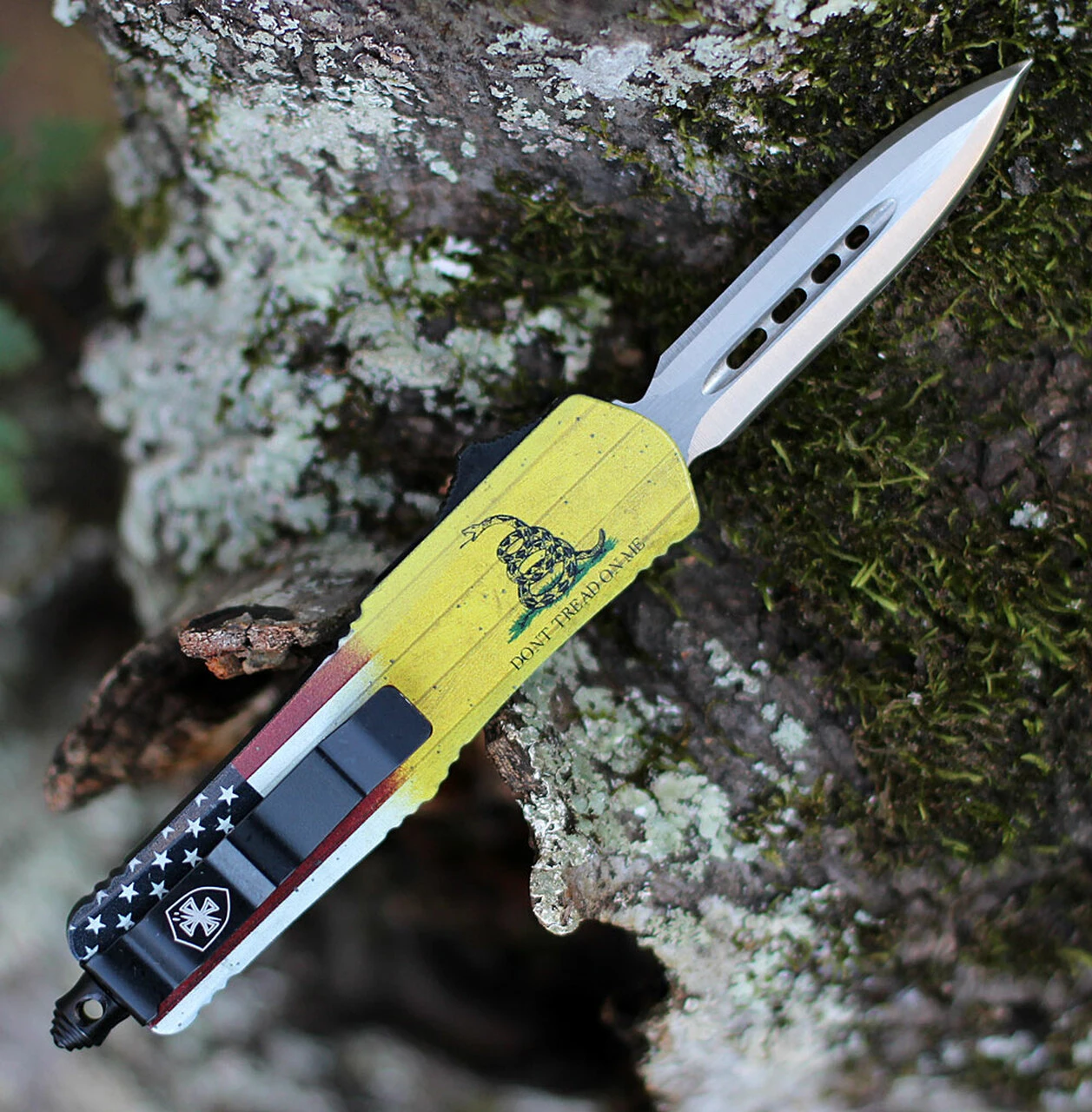 Templar Knife Co. Templar Knife Small OTF Don't Tread On Me S-DTOM-13-2, 2.75" 440C Satin Dagger Blade, Aluminum Zinc Handle 2 Templar Knife Co. Templar Knife Small OTF Don't Tread On Me S-DTOM-13-2, 2.75" 440C Satin Dagger Blade, Aluminum Zinc Handle - Image 2