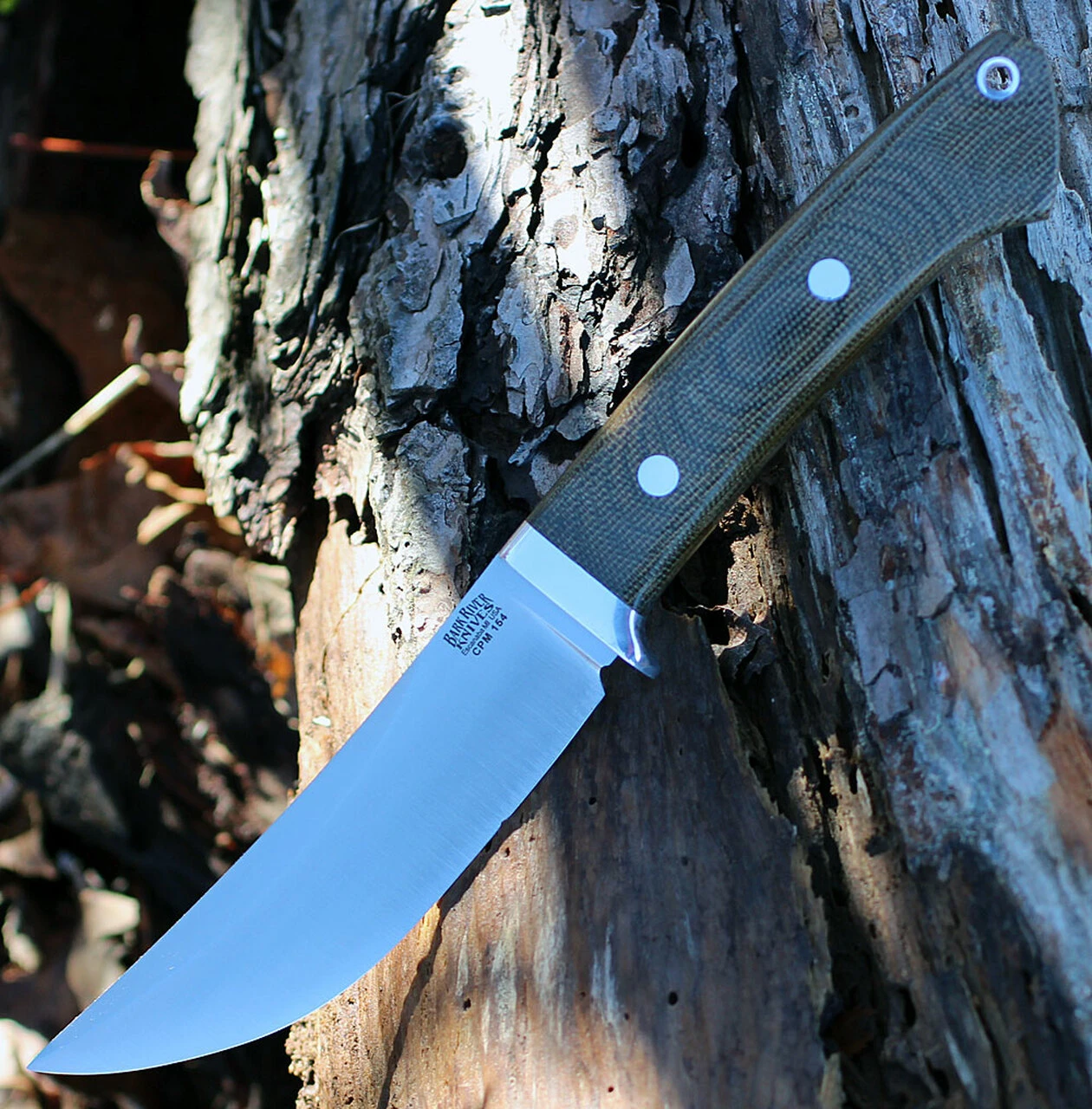 Bark River Knives Bark River 02145MGC Classic Trailing Point Hunter, 4.5" CPM 154 Plain Blade, Green Canvas Micarta Handle 4 Bark River Knives Bark River 02145MGC Classic Trailing Point Hunter, 4.5" CPM 154 Plain Blade, Green Canvas Micarta Handle - Image 4