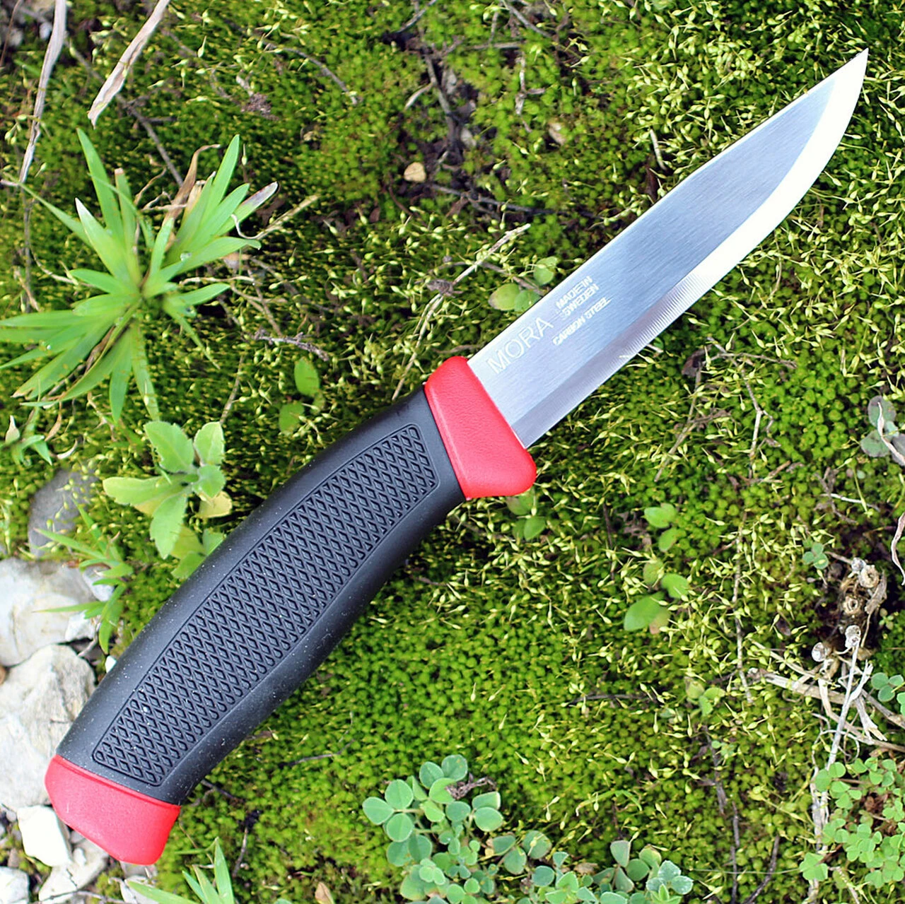 Mora Clipper 840, 4" Carbon Steel Plain Blade, Black/Red Rubber Handle 1 Mora Clipper 840, 4" Carbon Steel Plain Blade, Black/Red Rubber Handle