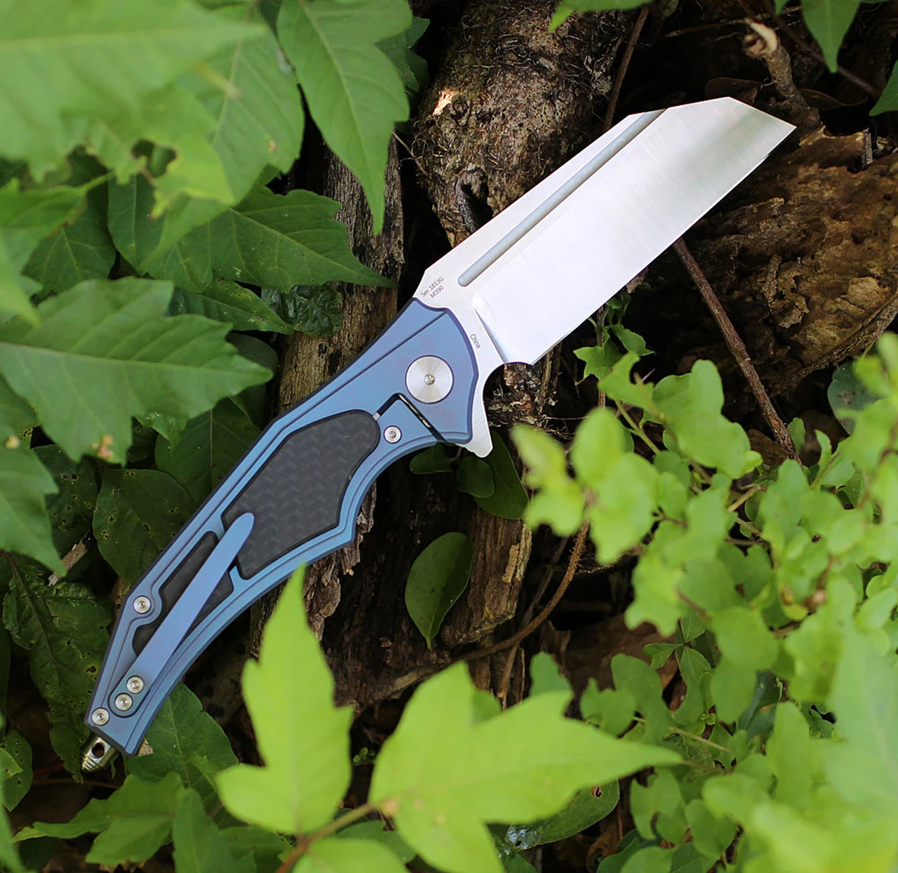 Artisan Cutlery Artisan Apache ATZ1813GBUM, 3.82" M390 Plain Blade, Blue Titanium/Carbon Fiber Handle 2 Artisan Cutlery Artisan Apache ATZ1813GBUM, 3.82" M390 Plain Blade, Blue Titanium/Carbon Fiber Handle - Image 2