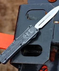 CobraTec Knives LCFCTK-1LDAGNS Large CTK-1 Carbon Fiber Wrap, 3.75" D2 Steel Dagger Blade, Aluminum Handle