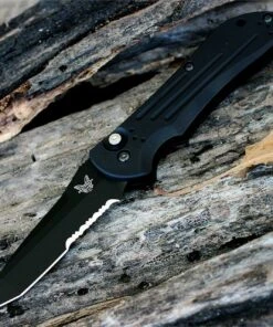 Benchmade Knives Benchmade 9101SBK Auto Stryker, 3.60 in. 154CM Stainless Tanto Blade, Aluminum Handles, Black Combo Edge