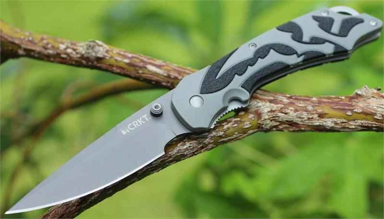 CRKT 1102 Moxie™, 3.3" 8Cr14MoV Plain Blade, Textured TPE Handle 1 CRKT 1102 Moxie™, 3.3" 8Cr14MoV Plain Blade, Textured TPE Handle