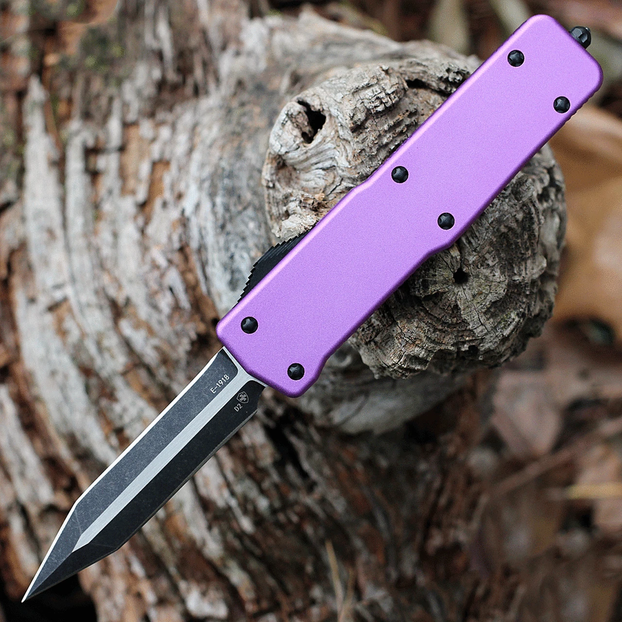 Templar Knife Co. Templar Premium Lightweight Small OTF -Alum. Purple (3" D2 Blk Dagger) SA-AP-12-1 1 Templar Knife Co. Templar Premium Lightweight Small OTF -Alum. Purple (3" D2 Blk Dagger) SA-AP-12-1