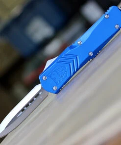 CobraTec Knives LBLUFS-XLDAGNS Large FS-X Blue , 3.50" D2 Steel Dagger, Anodized Aviation Aluminum Handle