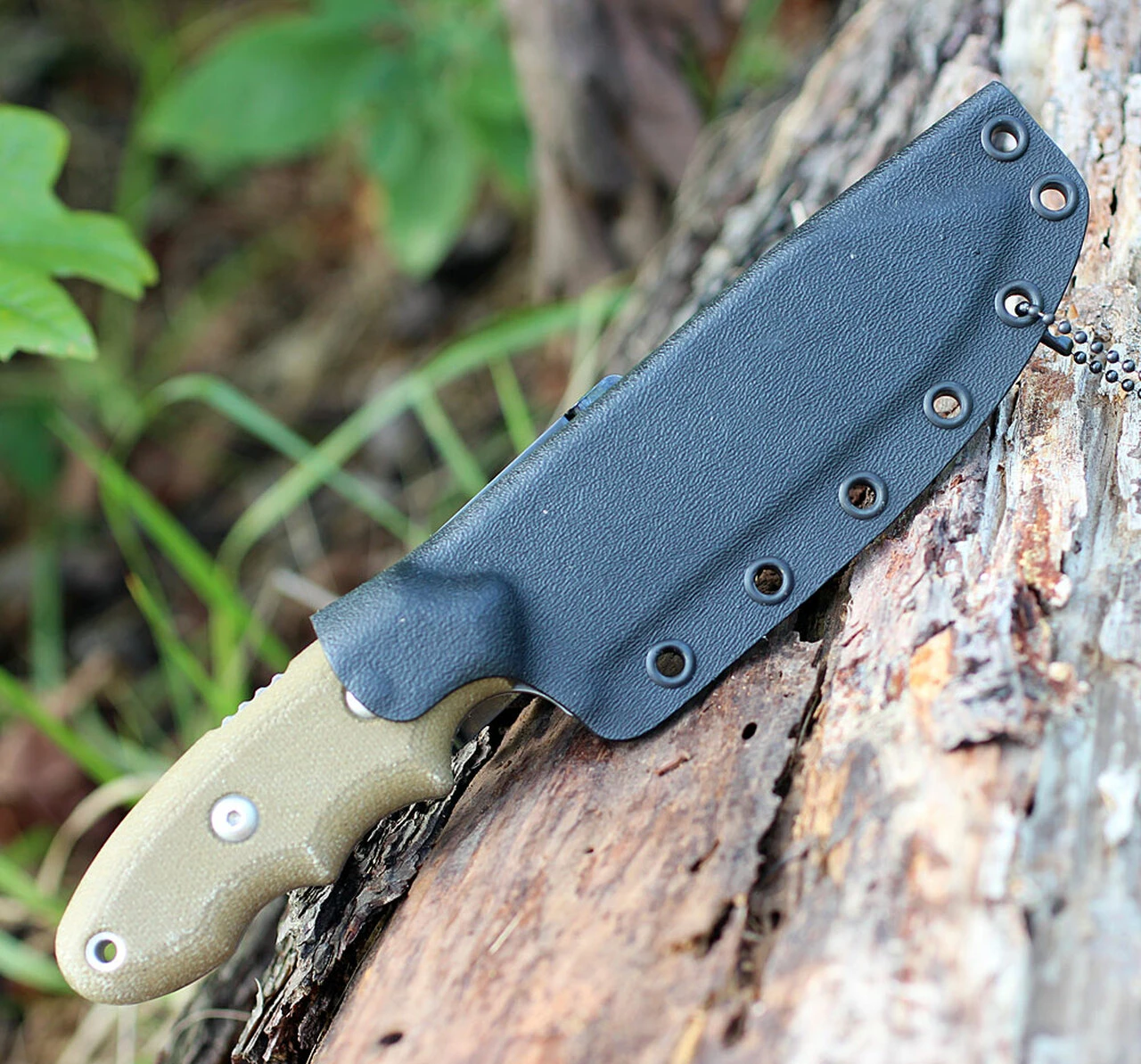 TOPS Backpacker's Bowie Knife BPB-01, 4.50" 1095 Carbon Steel Blade, Green Canvas Micarta Handle 3 TOPS Backpacker's Bowie Knife BPB-01, 4.50" 1095 Carbon Steel Blade, Green Canvas Micarta Handle - Image 3